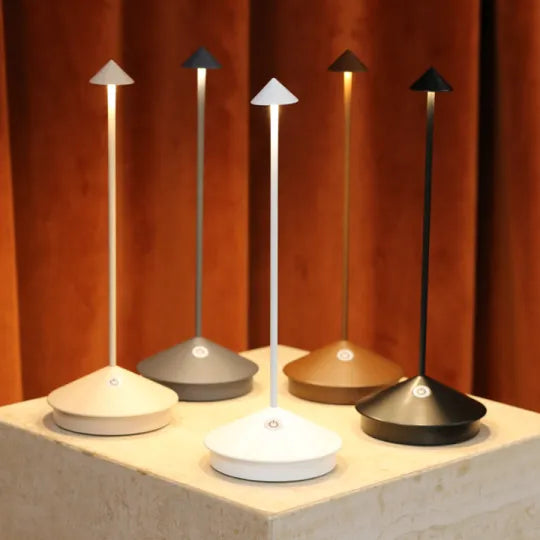LED-pöytälamppu – langaton ja ladattava