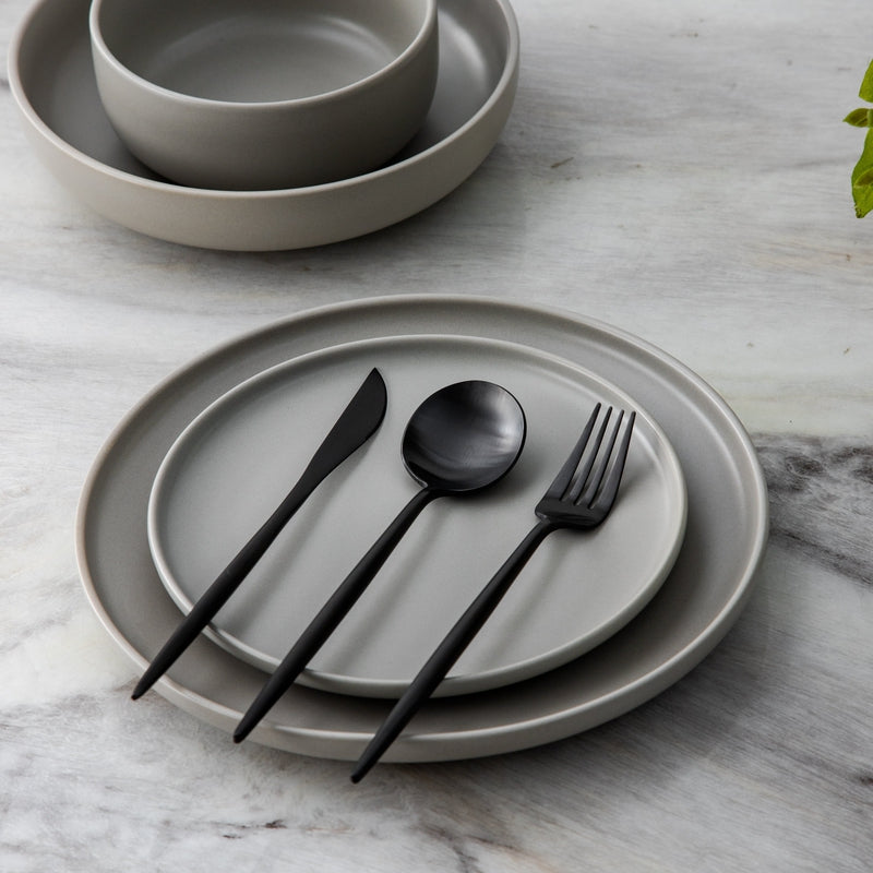 Bestickset – Ren och funktionell stil