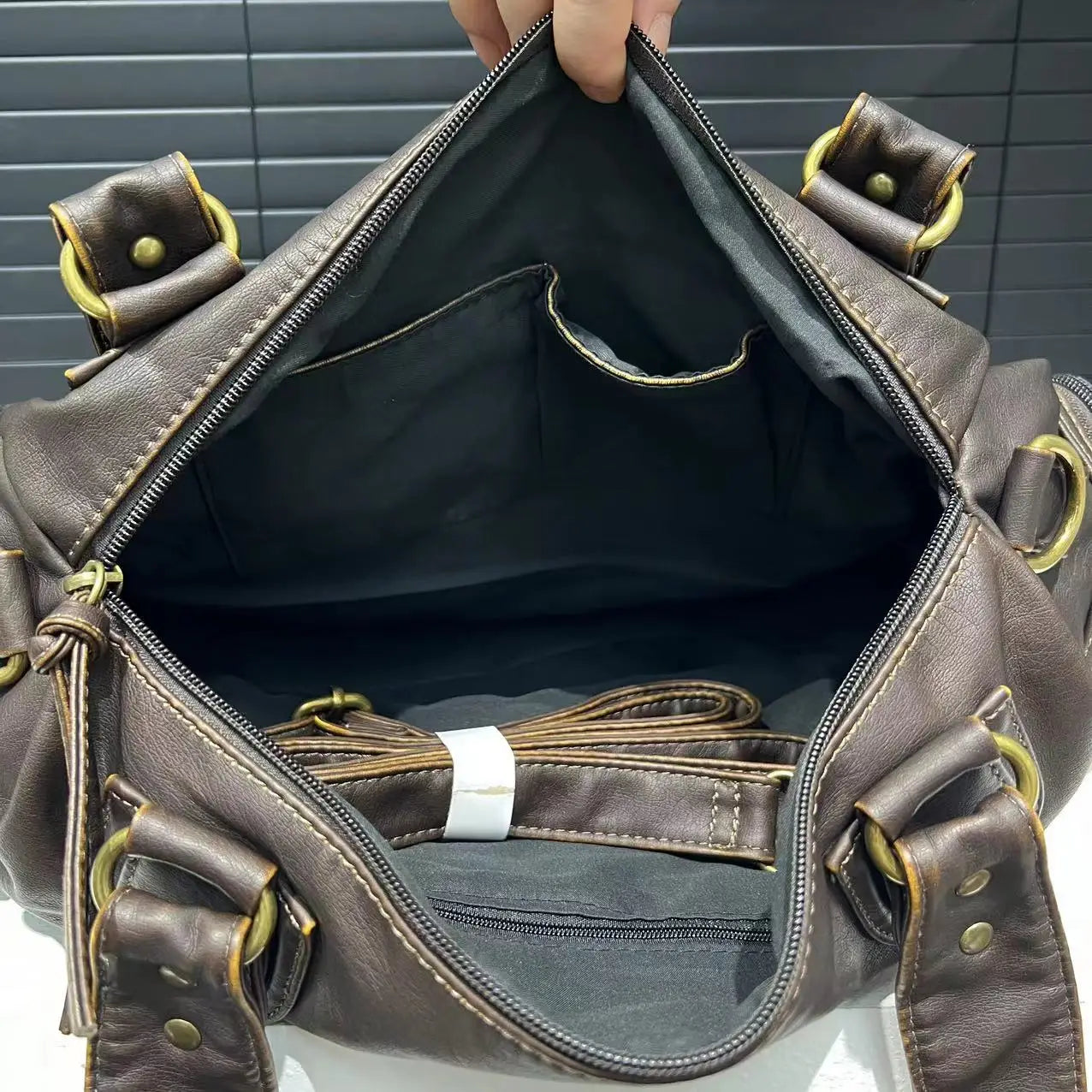 Clara | Sac À Main Rétro En Bandoulière – Élégance Intemporelle Et Style Vintage