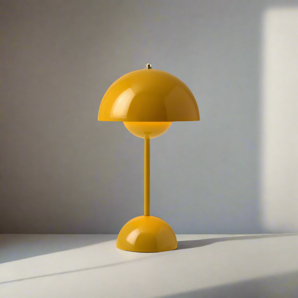 Portable Table Lamp – Modern Design and Nomadic Lighting