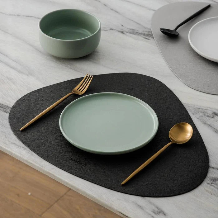 Bestickset – Ren och funktionell stil