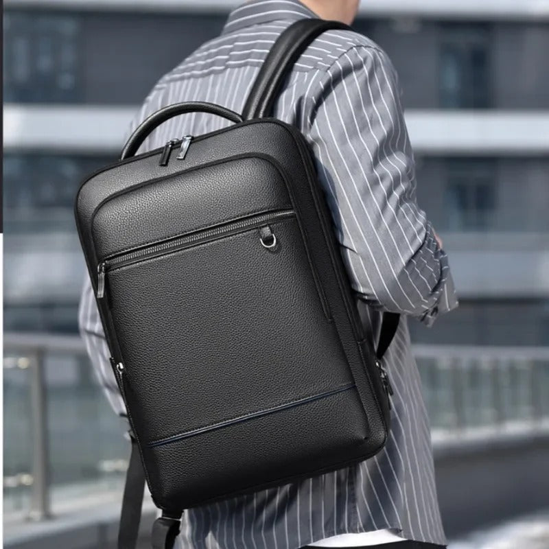 Eleganter Rucksack – Mit integriertem USB-Anschluss für einfaches Laden