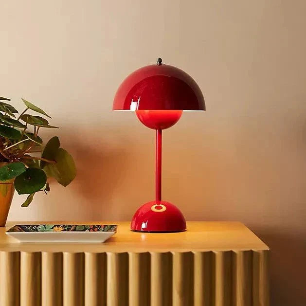 Stolní LED lampa – moderní jednoduchost a funkčnost 