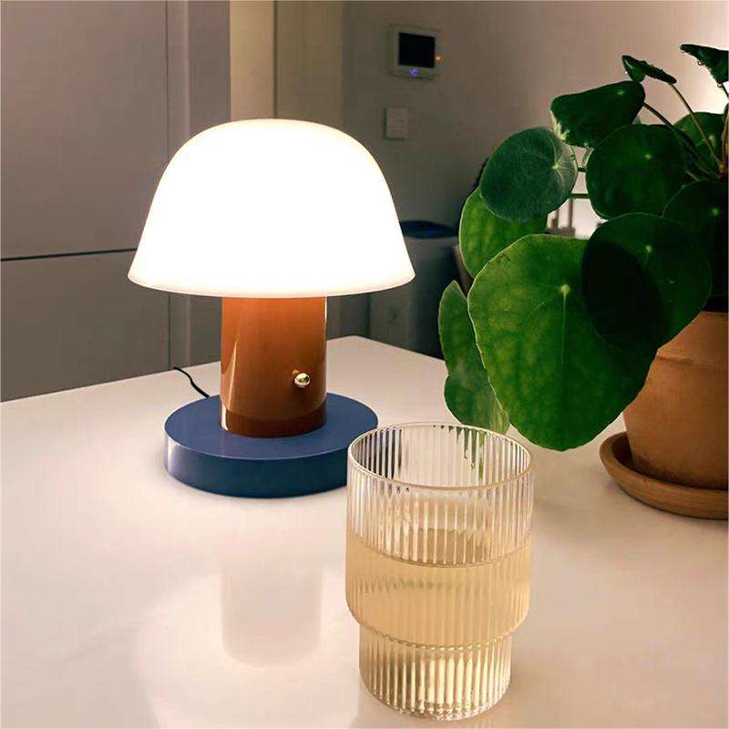 Bordlampe – Lys og Harmoni 