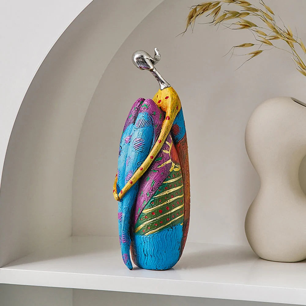 Abstract Sculpture Woman – Elegance and Modernity 
