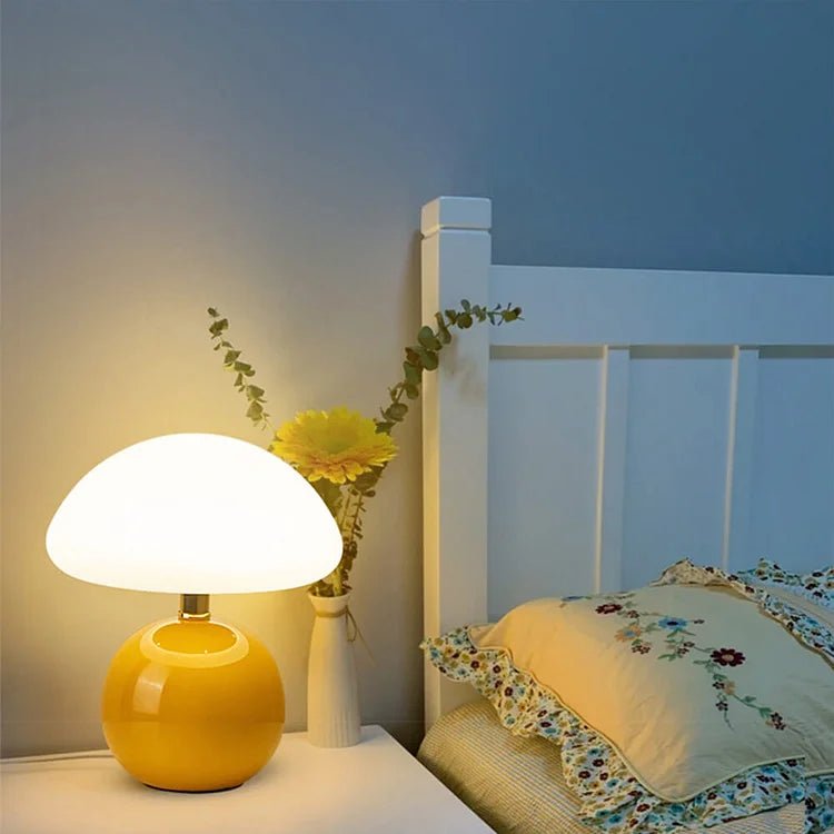 Stolní lampa ve tvaru houbě – elegance a originalita 