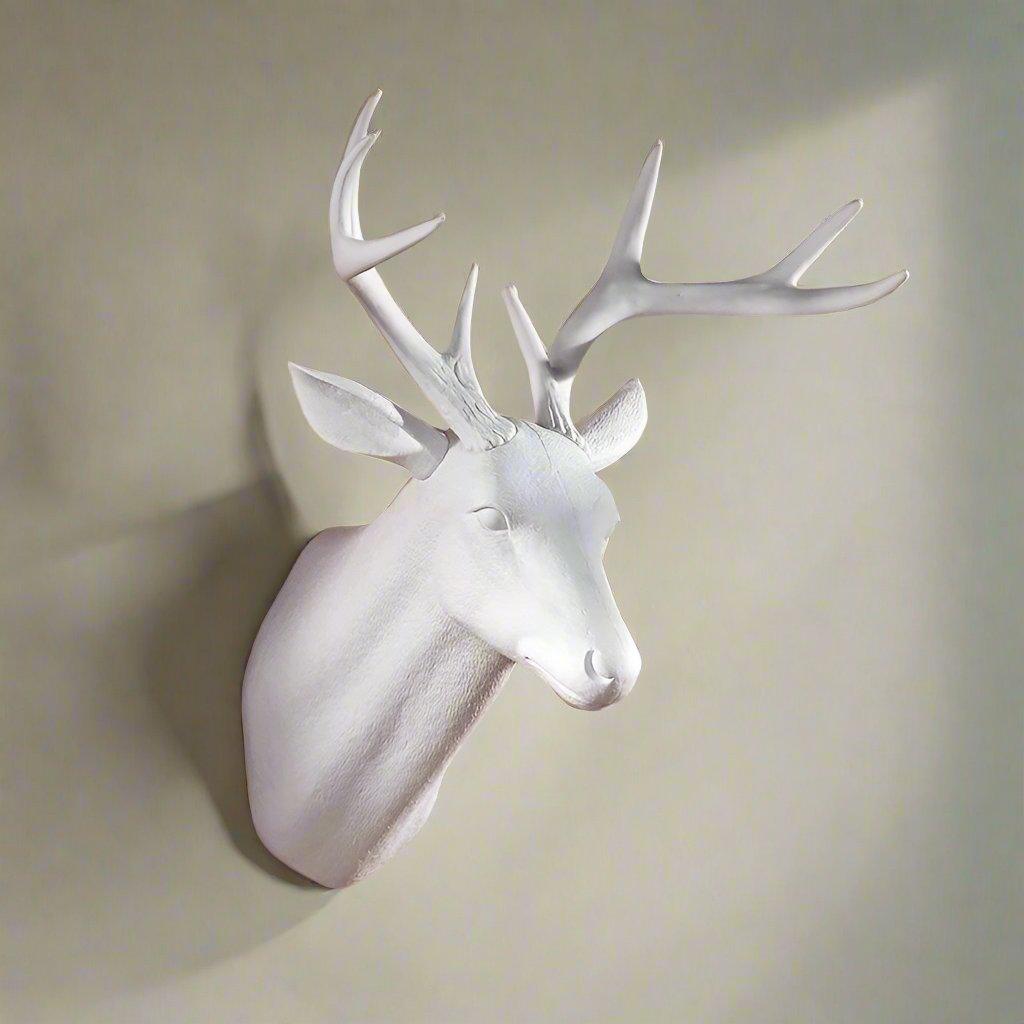 Escultura de Parede Cervo Mate – Estilo Contemporâneo 