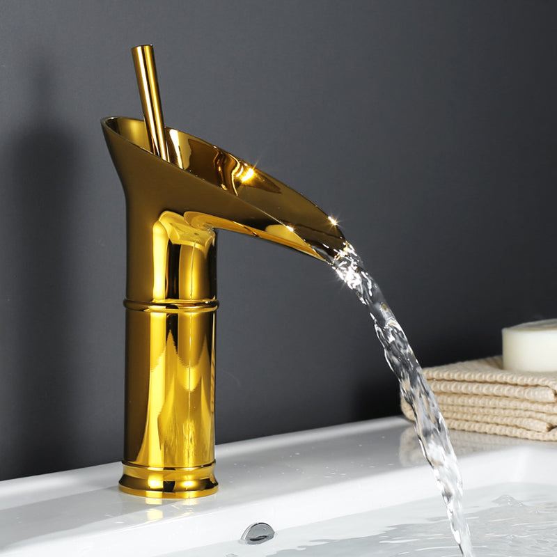 Torneira Cascata Casa de Banho – Estilo Antigo e Elegante 