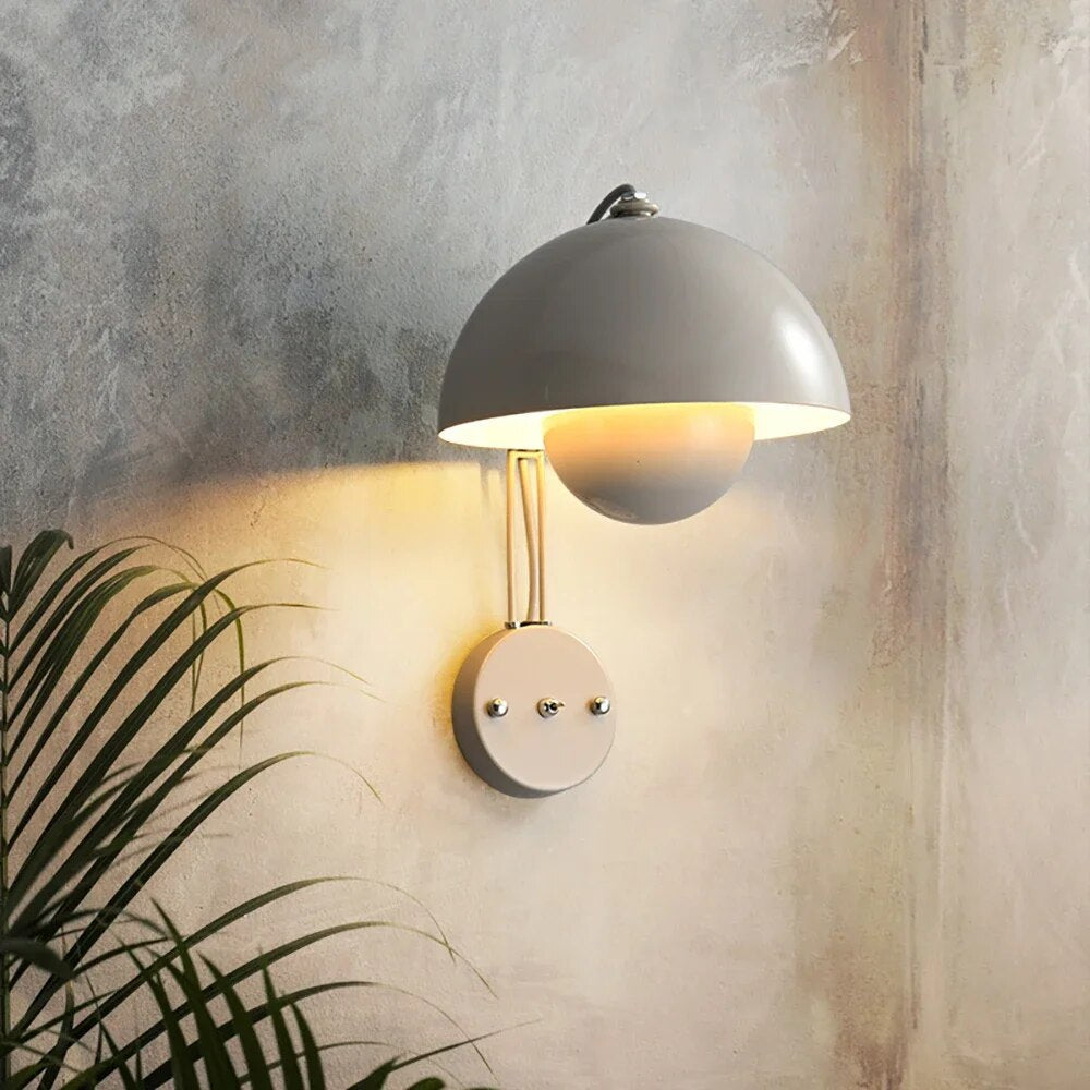 Osvětlená nástěnná lampa - elegantní osvětlení a hřejivá atmosféra