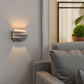 Aplica LED de perete cu dublu fascicul – Iluminat modern și elegant 