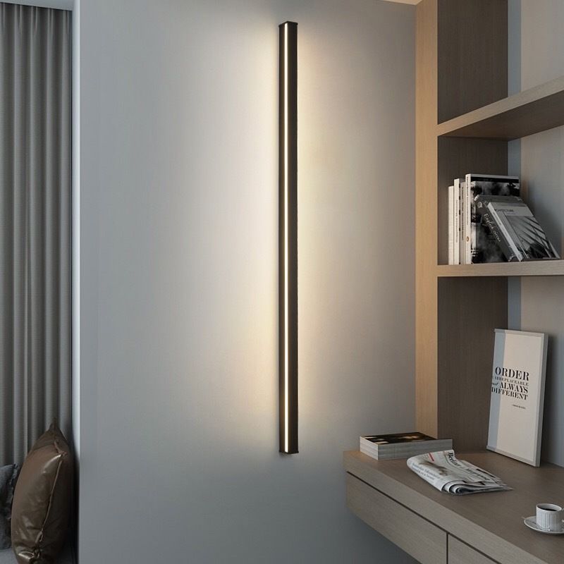 Lampada da Parete LED Lineare – Eleganza Sobria per Interni Moderni 
