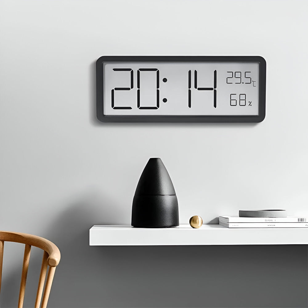 Multifunksjonell LED-veggklokke - tydelig display og moderne design
