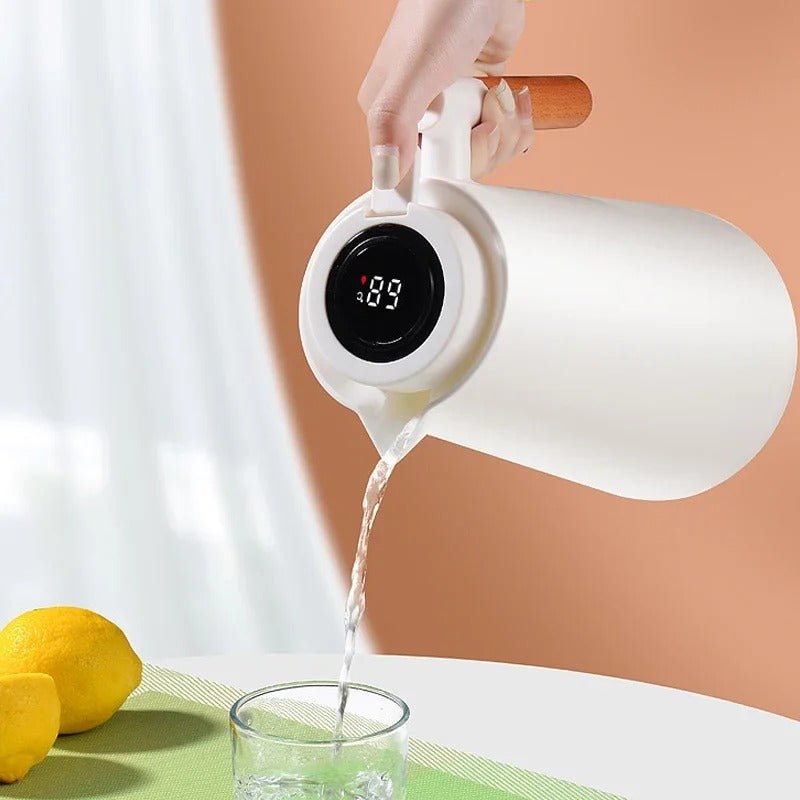 Carafă termică cu afișaj de temperatură – confort modern și utilizare simplă 