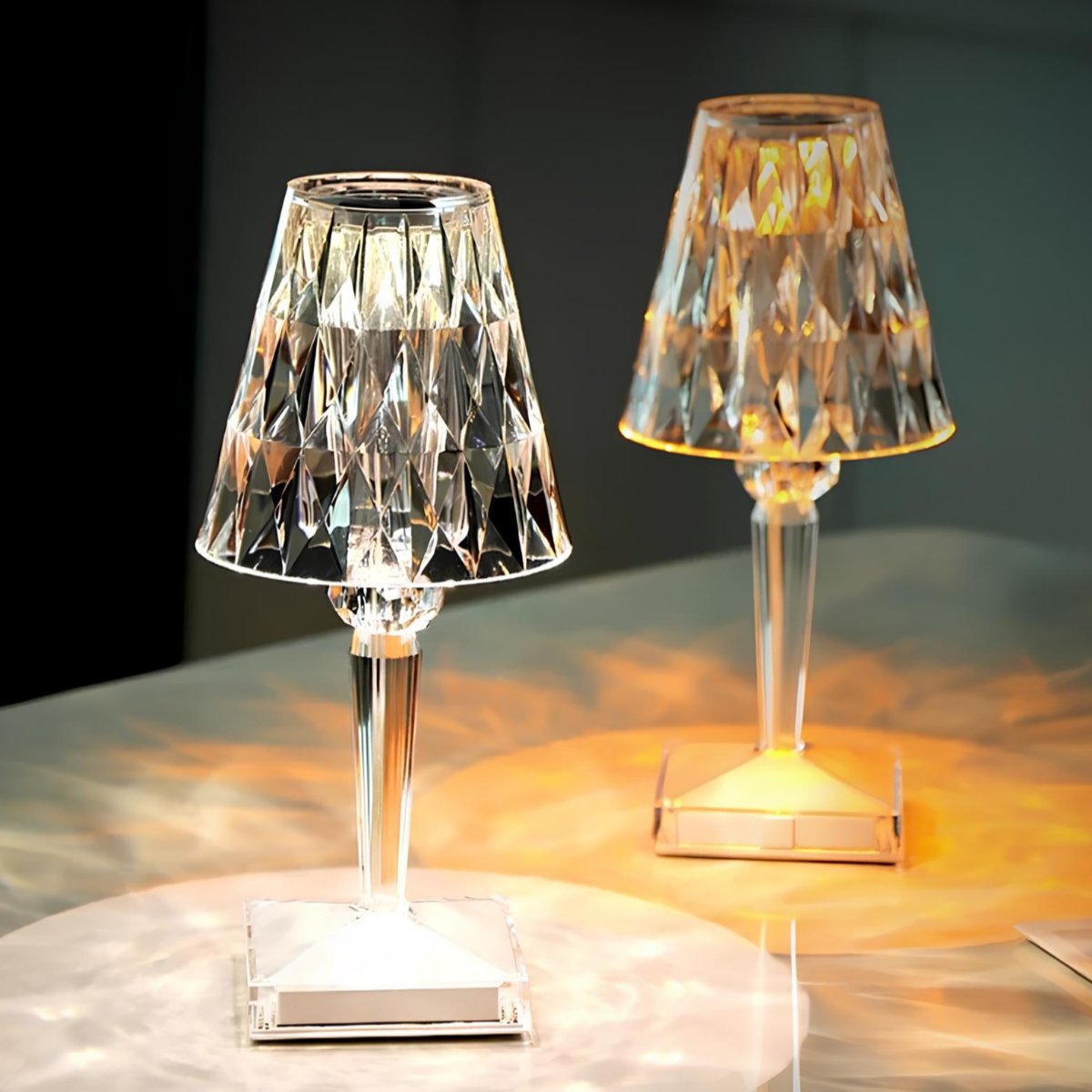 Křišťálová stolní lampa – moderní elegance a útulná atmosféra 