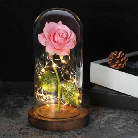 LEDのガラスドーム内の永遠の花 - 詩的で明るい魅力 