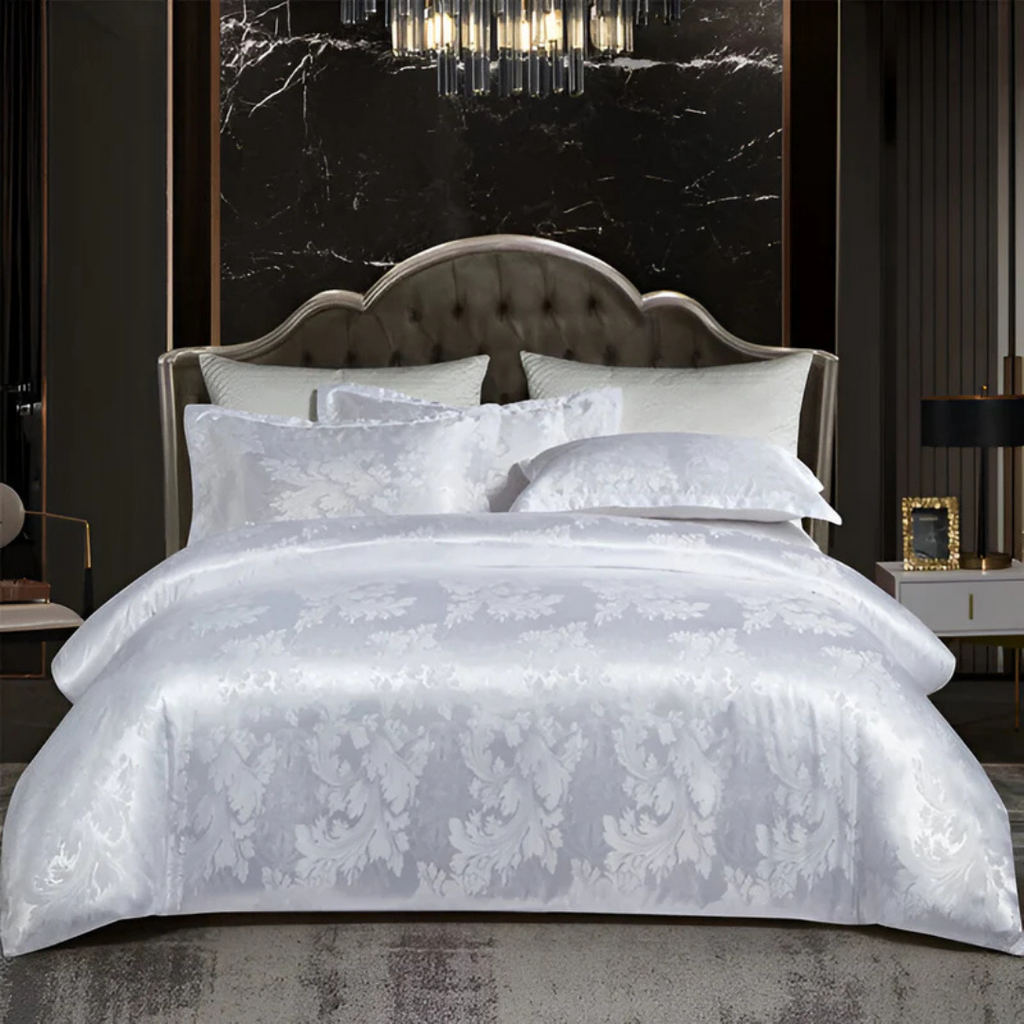 Satin Bettwäsche – Florale Eleganz und absoluter Komfort 