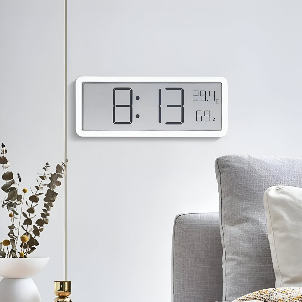 Multifunksjonell LED-veggklokke - tydelig display og moderne design