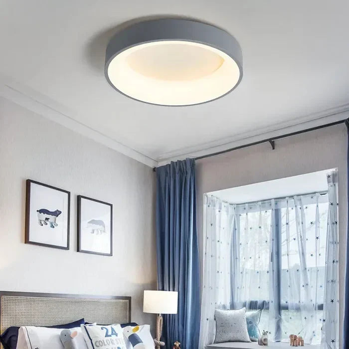Stropná lampa – Čistý dizajn a útulná atmosféra 