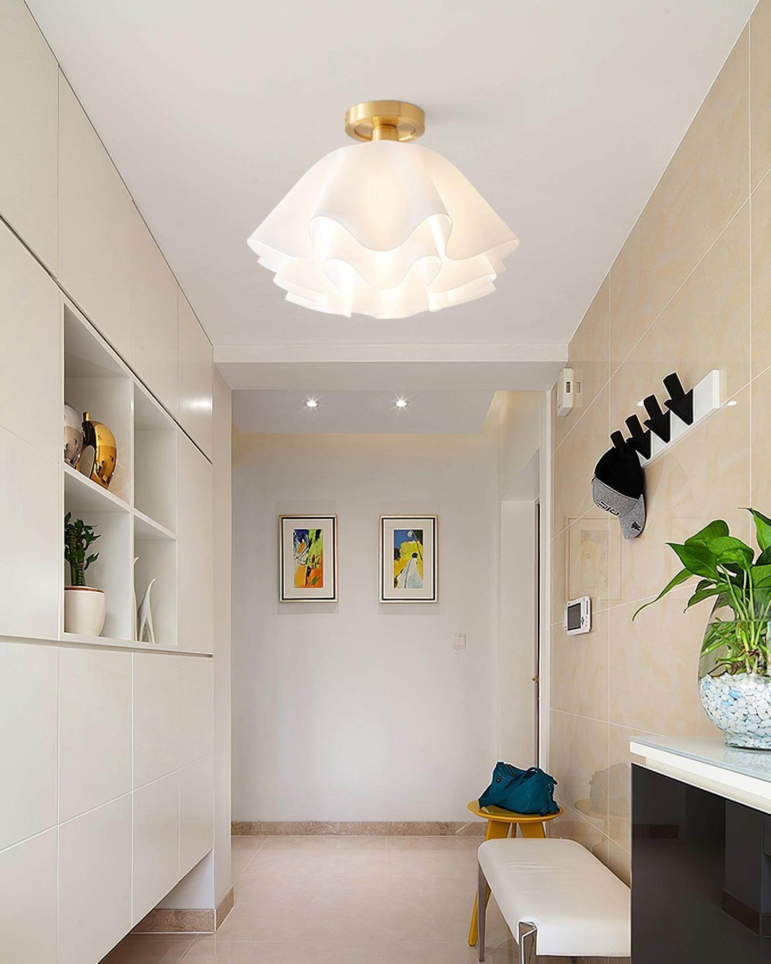 Moderne Elegant Loftlampe – Raffineret Belysning Og Varm Atmosfære 