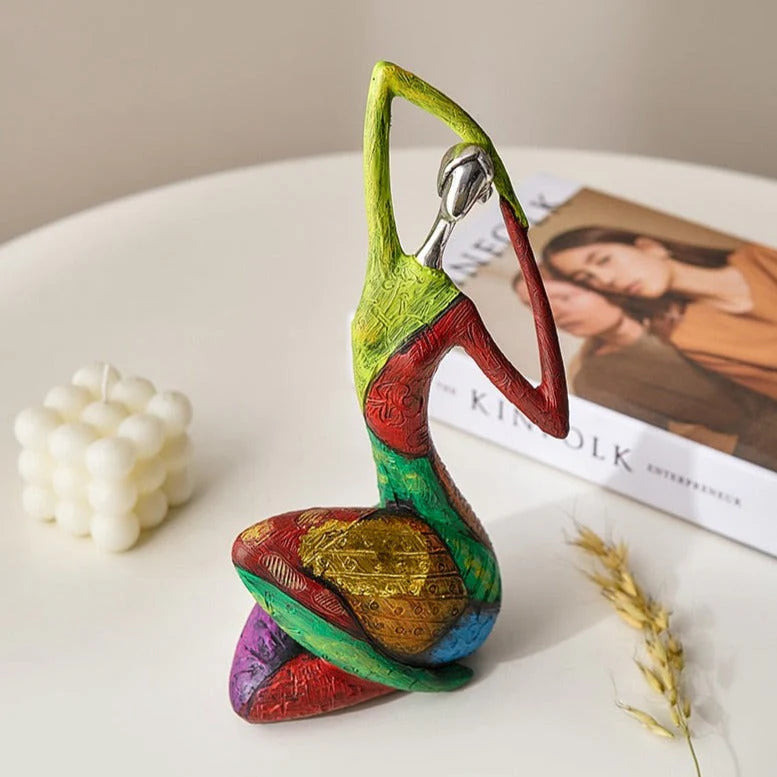 Abstract Sculpture Woman – Elegance and Modernity 
