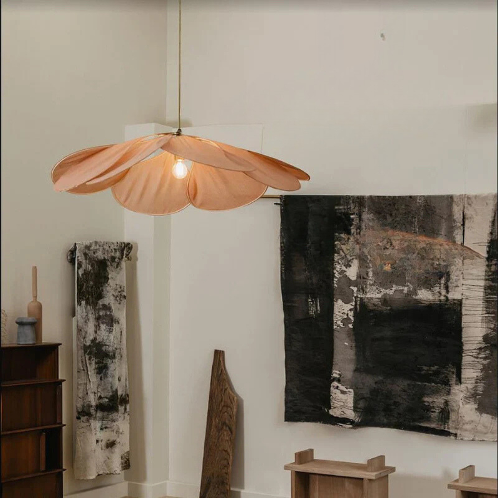 Suspensão Luminária Pétalas de Flores – Elegância Floral 