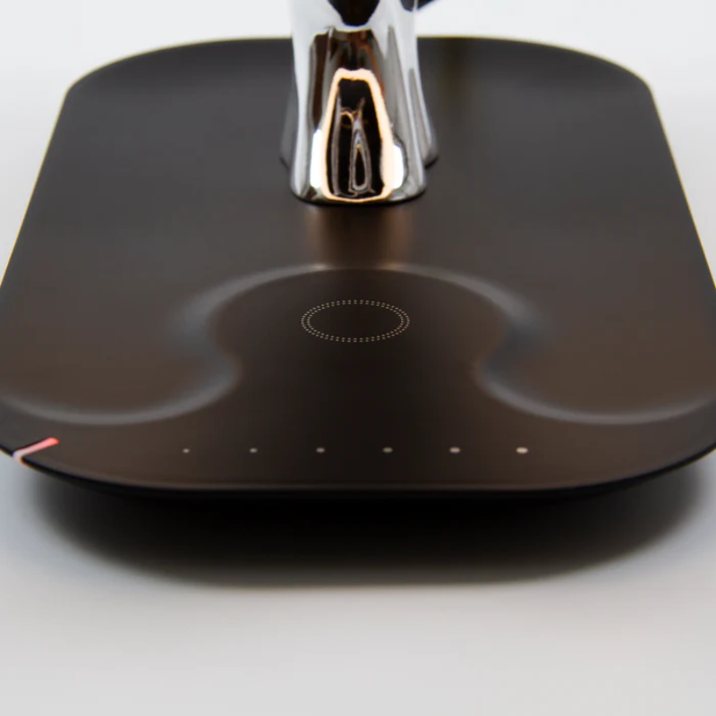 Lampe Multifonction— Lumière LED, Chargeur Sans Fil Et Audio Bluetooth