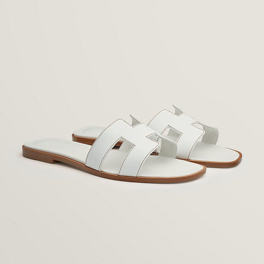 Brigitte | Modern Lapos Szandálok – Légi Design és Városi Stílus 