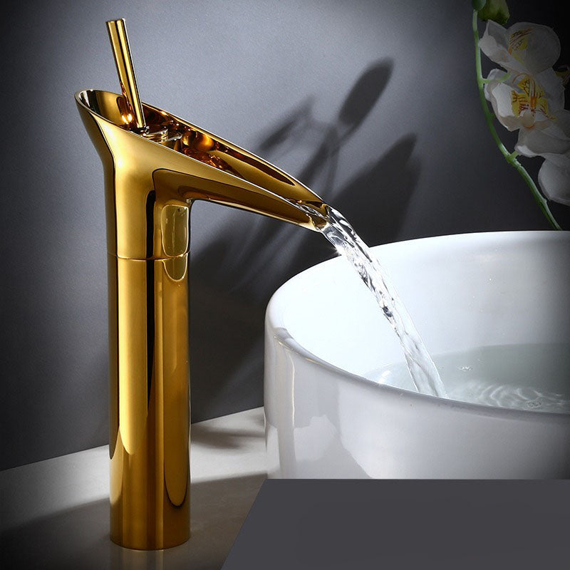 Torneira Cascata Casa de Banho – Estilo Antigo e Elegante 