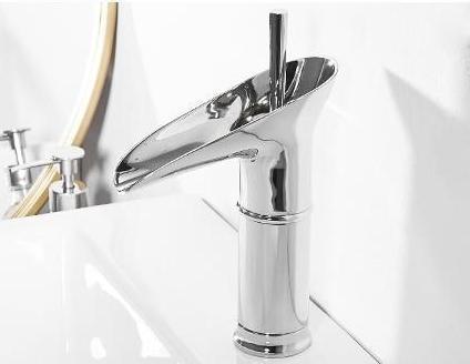 Torneira Cascata Casa de Banho – Estilo Antigo e Elegante 